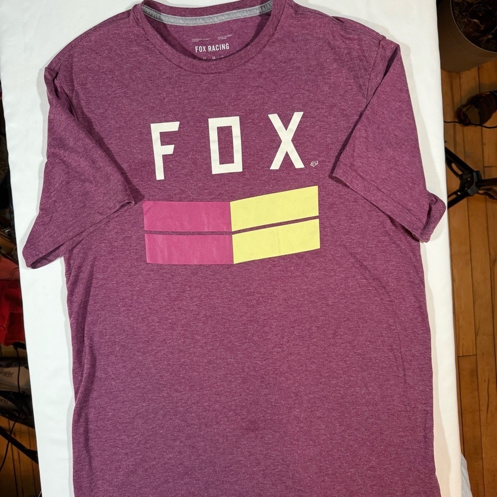 Fox Men's Short Sleeve Tee in Purple with Pink and Yellow Graphics